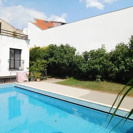 Apartment Hungaria Apartman